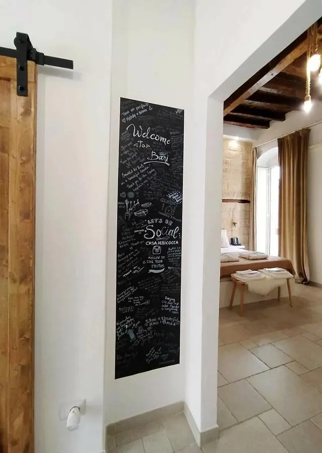Ferienwohnung Casa Albicocca - In The Heart Of The Old Town Bari 0*,