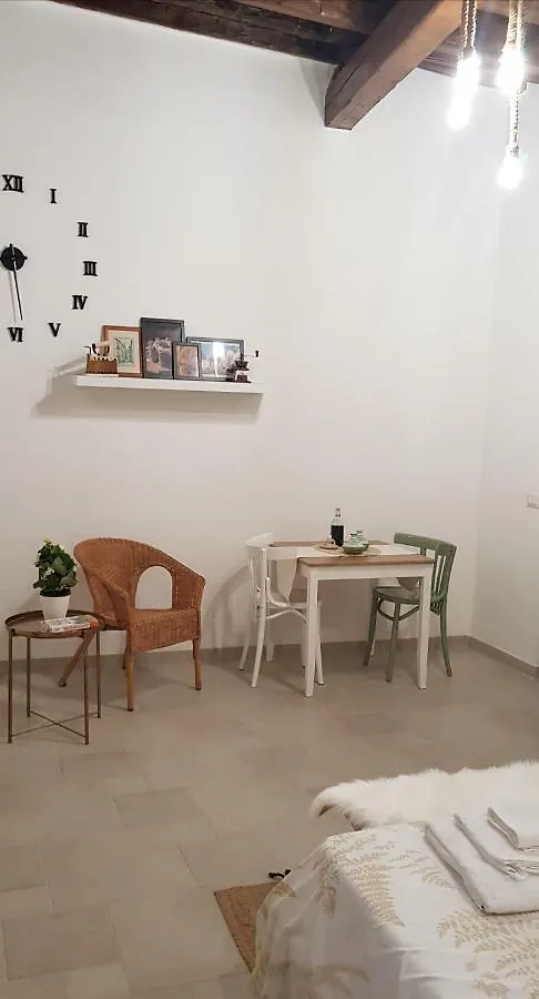 Ferienwohnung Casa Albicocca - In The Heart Of The Old Town Bari